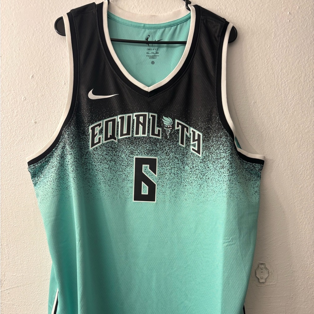 Nike New York Liberty Natasha Howard Rebel Edition Women’s B-Ball Jersey Sz 2XL
